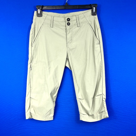 Like New |•PRANA•| Tan Knee Length Articulated Active Pants Size 6 - Picture 1 of 16